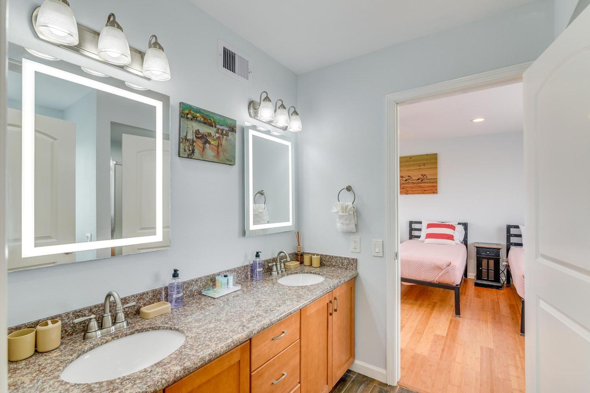 Ocean-View Surfside Home With Boardwalk To Beach! Surfside Beach Luaran gambar