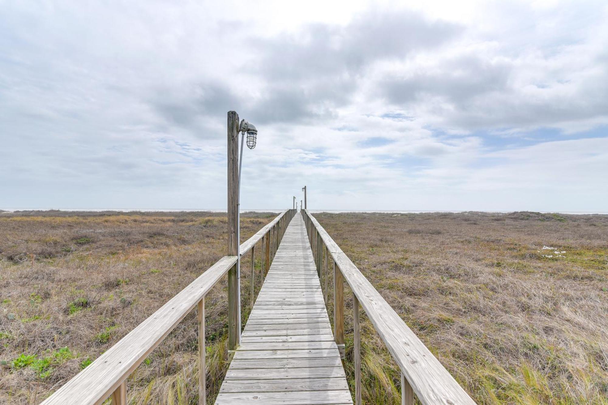 Ocean-View Surfside Home With Boardwalk To Beach! Surfside Beach Luaran gambar