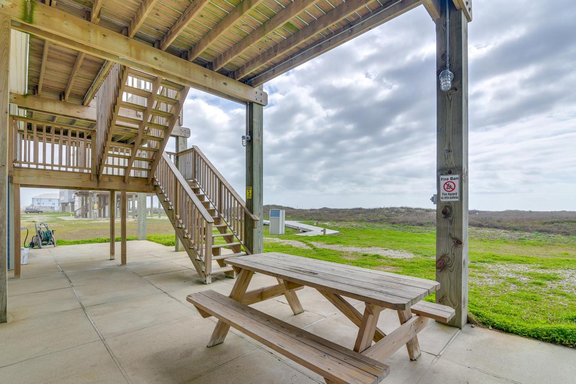 Ocean-View Surfside Home With Boardwalk To Beach! Surfside Beach Luaran gambar